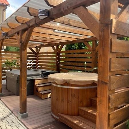 Oeskarszt Apartman Urkut Exterior foto